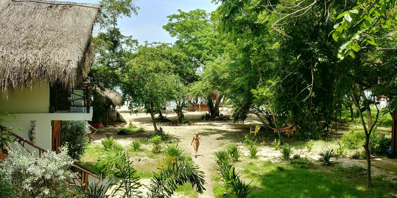 Isla Luna Beach Baru Exterior photo